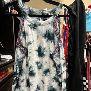 Torrid tie dye tank 3x
